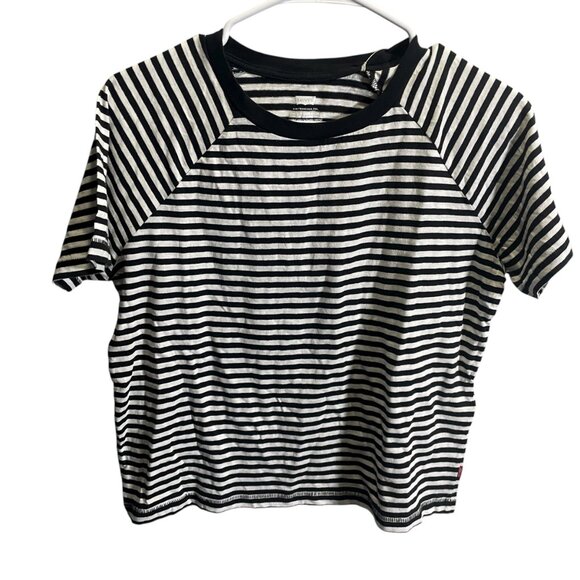 Levis Striped Black & White T-Shirt Standard Fit Size M - Picture 1 of 4